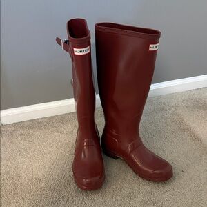 Hunter Glossy Tall Rain Boots in Deep Wine